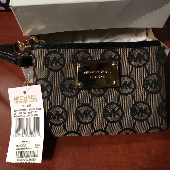 Michael Kors Handbags - 👛NWT Michael Kors Black Monogram Wristlet 👛